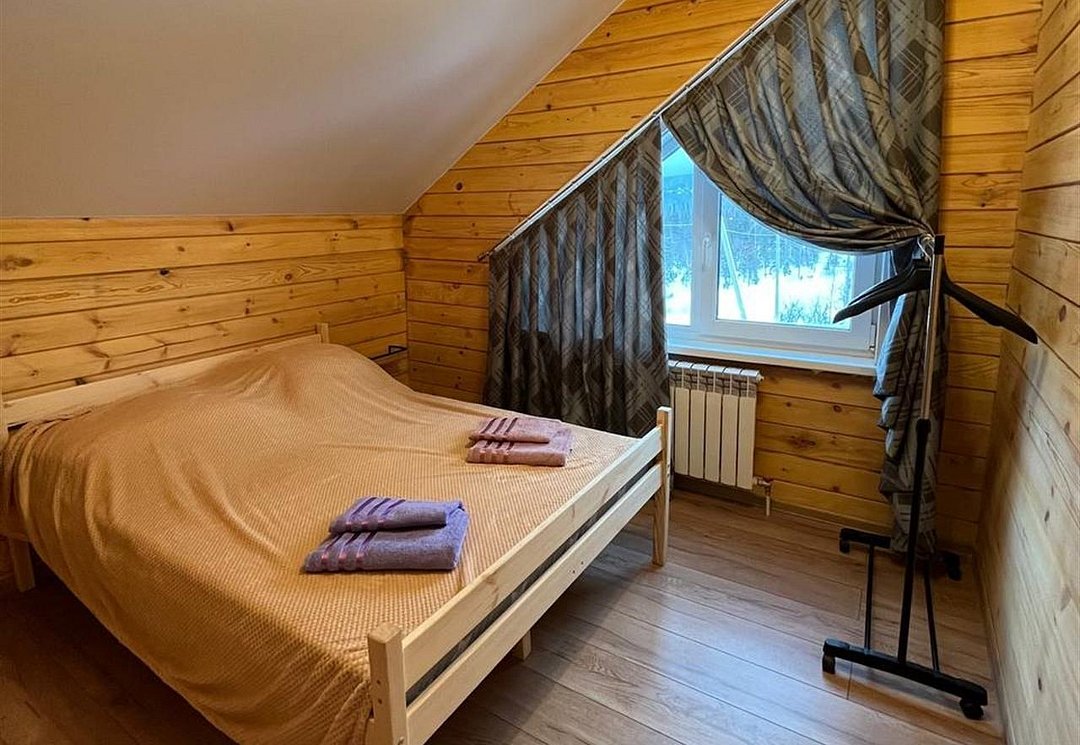 Дом 10-местный 2-этажный (№1)