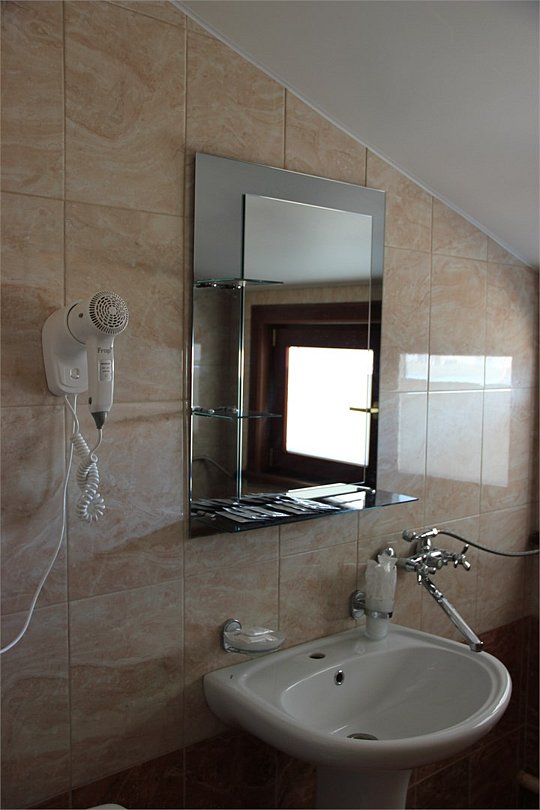 Стандартный 4-местный (с ванной, 201)