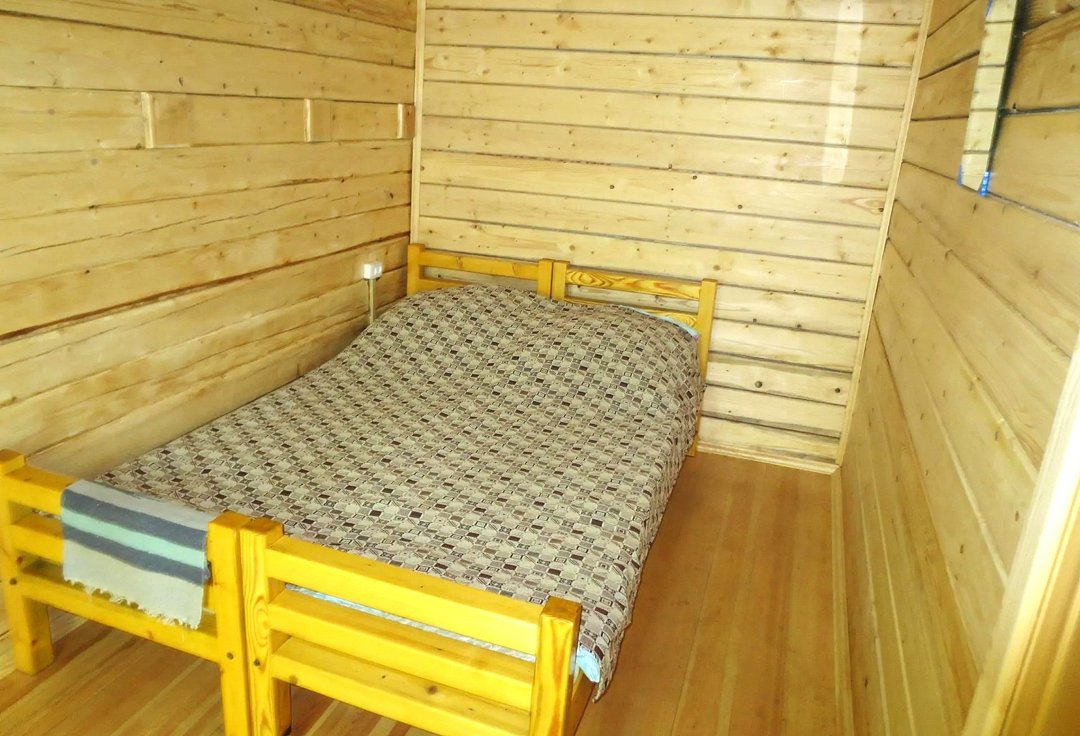 Домик летний 4-местный (№7)