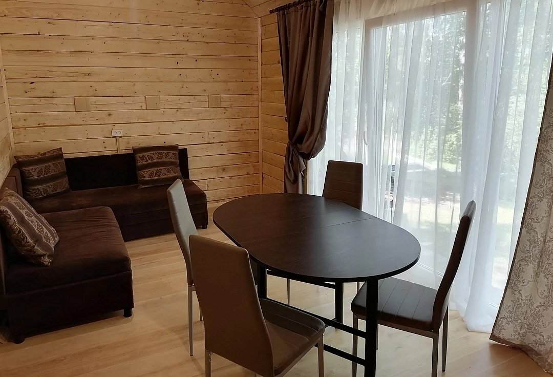 Домик летний 4-местный (№7)