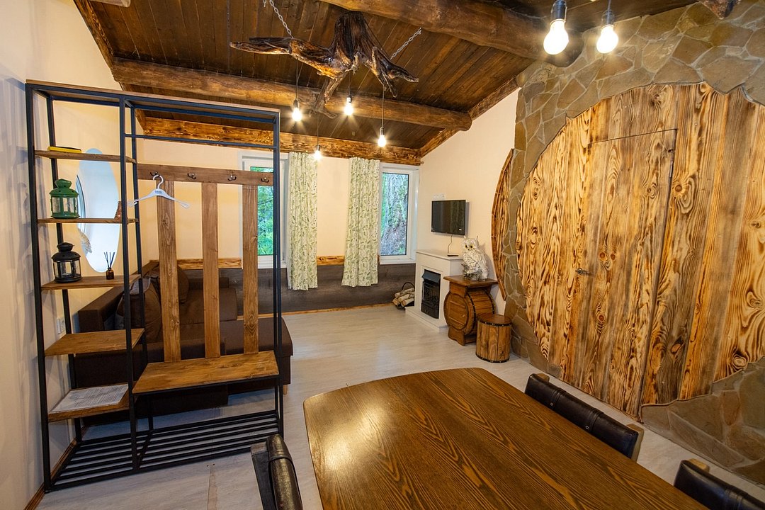 Дом Хоббита 4-местный 2-комнатный