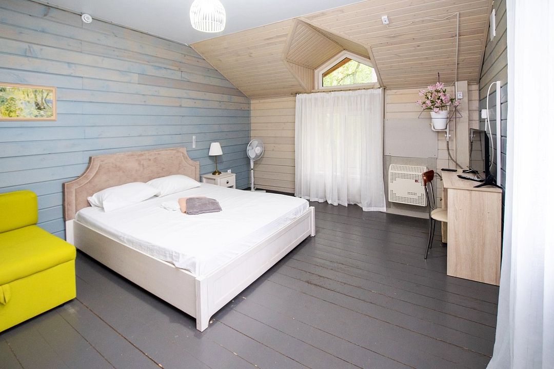 Стандартный 3-местный №3 (Лесной)