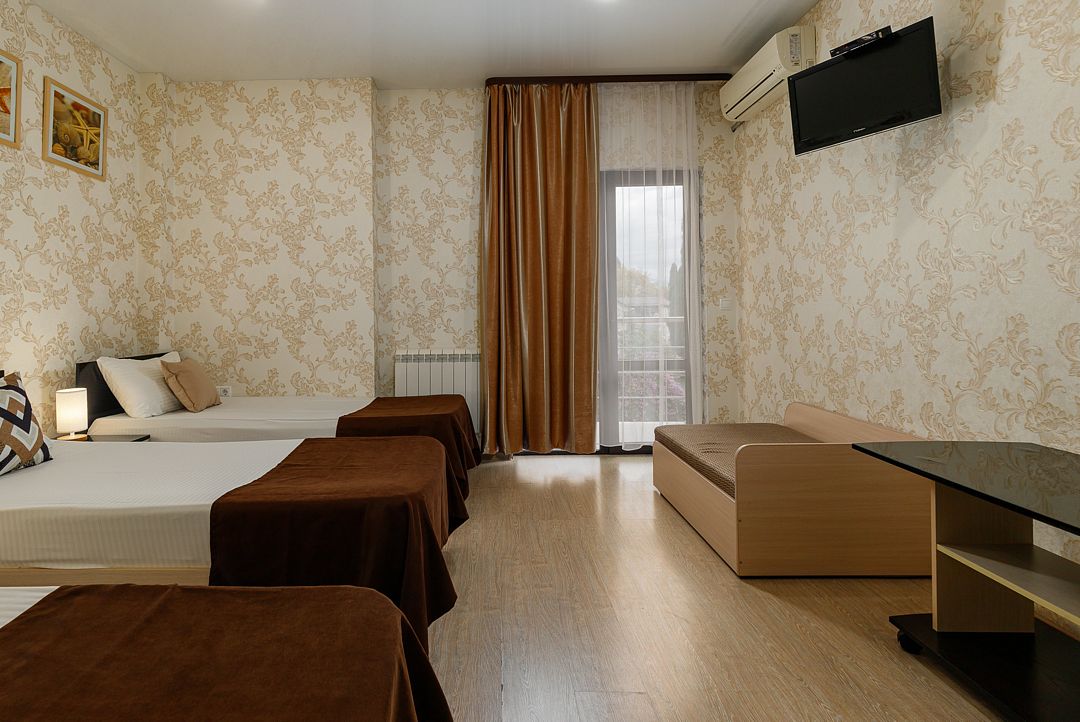 Стандартный 4-местный TRPL (с балконом)