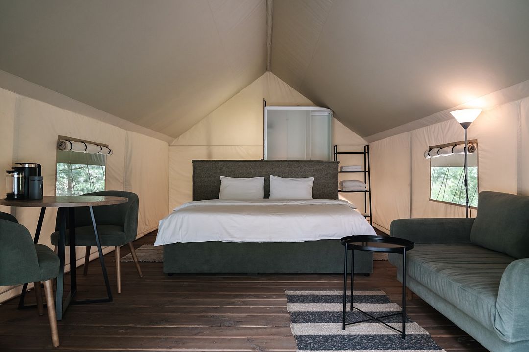 Тент-хаус 2-местный (у реки) с купелью