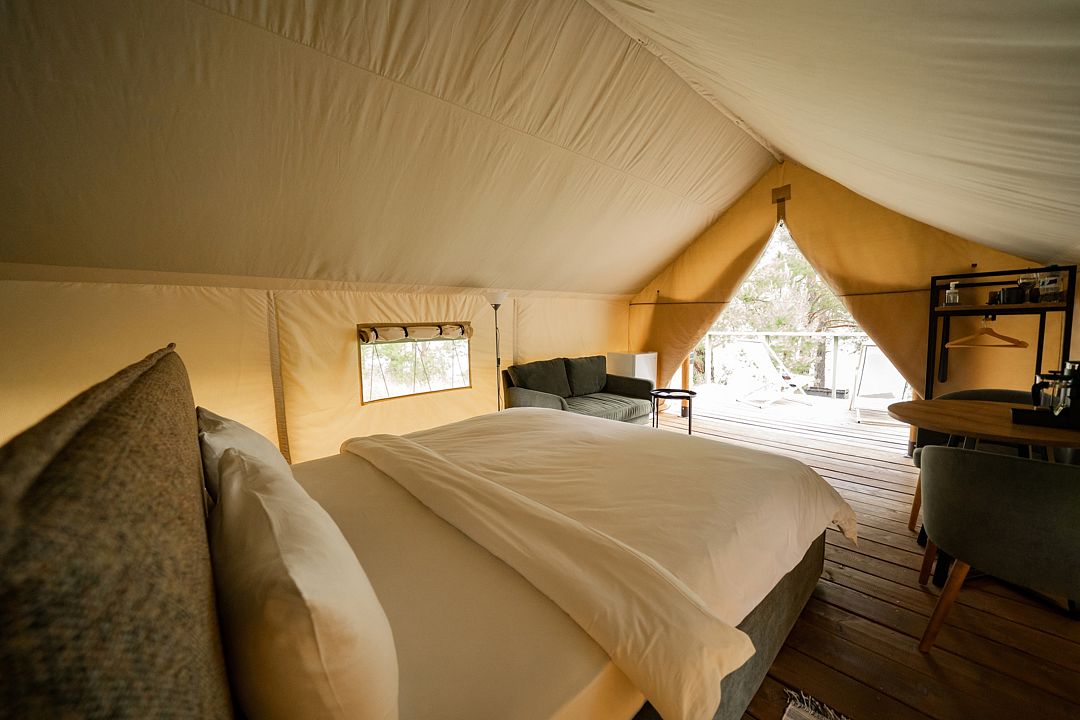 Тент-хаус 2-местный (у реки) с купелью