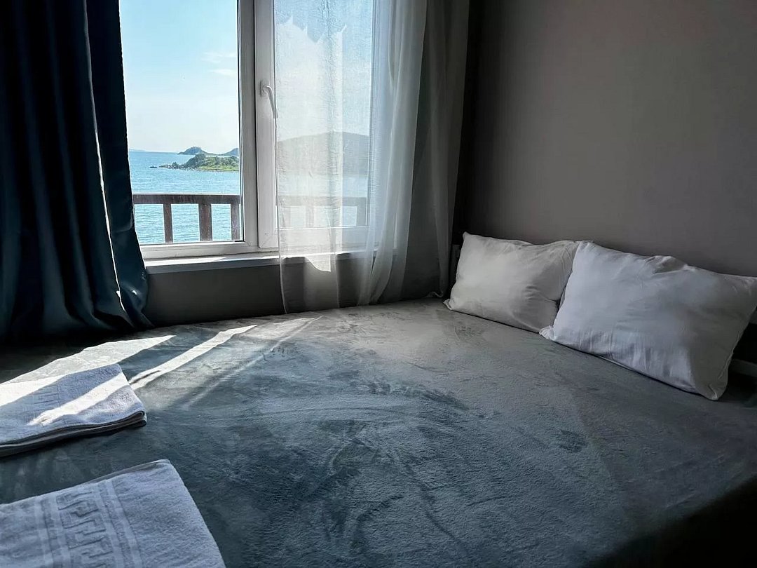 Домик 3-местный (с террасой)