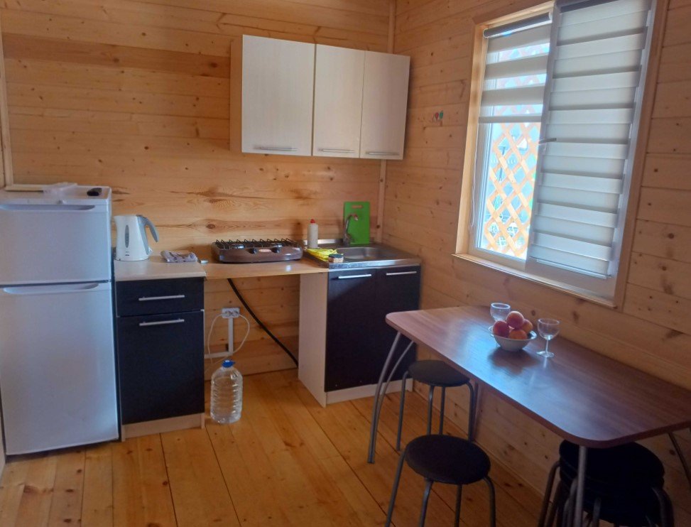 Домик №1 6-местный 2-комнатный