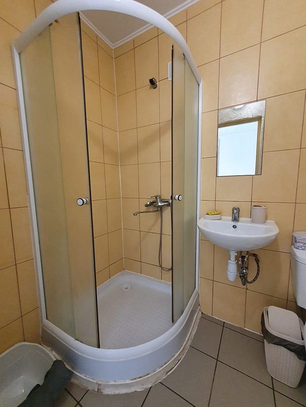 Стандартный 3-местный 1-комнатный (с кондиционером)