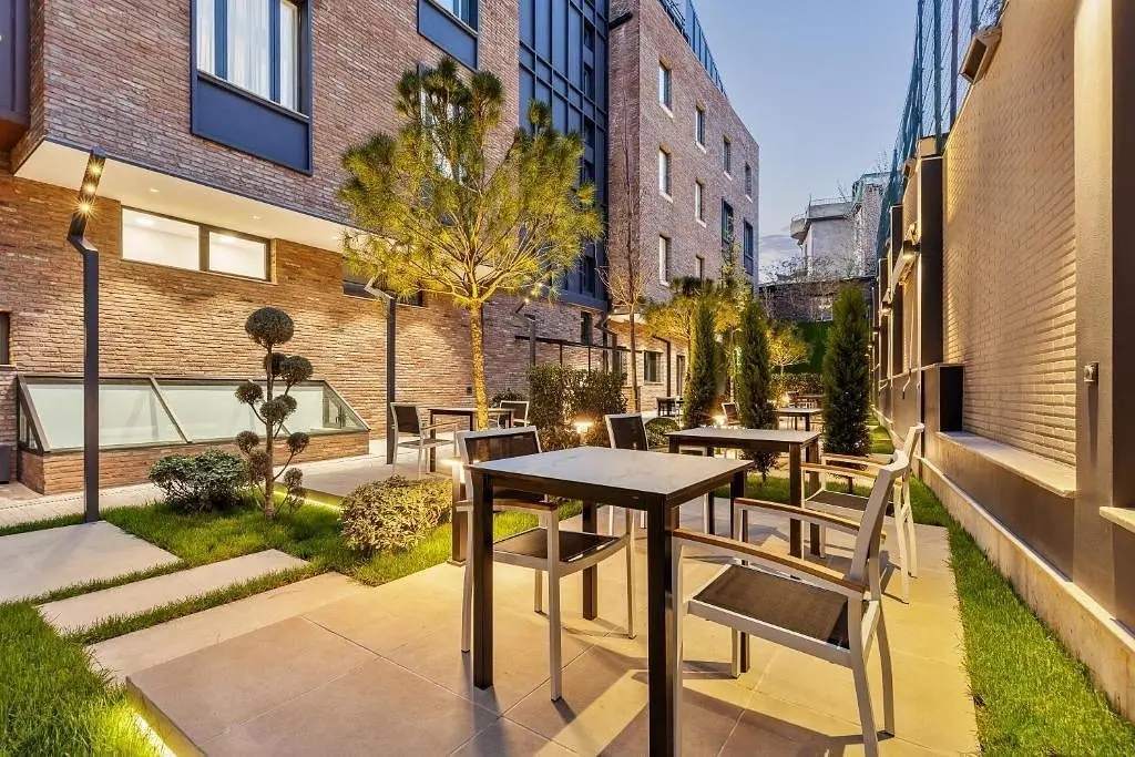 Гостевой дом Your House in Tbilisi, Тбилиси, Квемо Картли