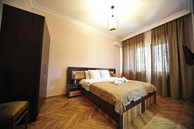 Двухместный номер Deluxe с балконом двуспальная кровать, Гостевой дом Batumi Globus, Батуми