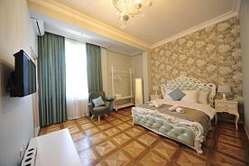 Двухместный номер Deluxe с душем двуспальная кровать, Гостевой дом Batumi Globus, Батуми