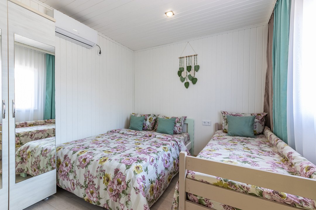 Домик 6-местный 2-комнатный