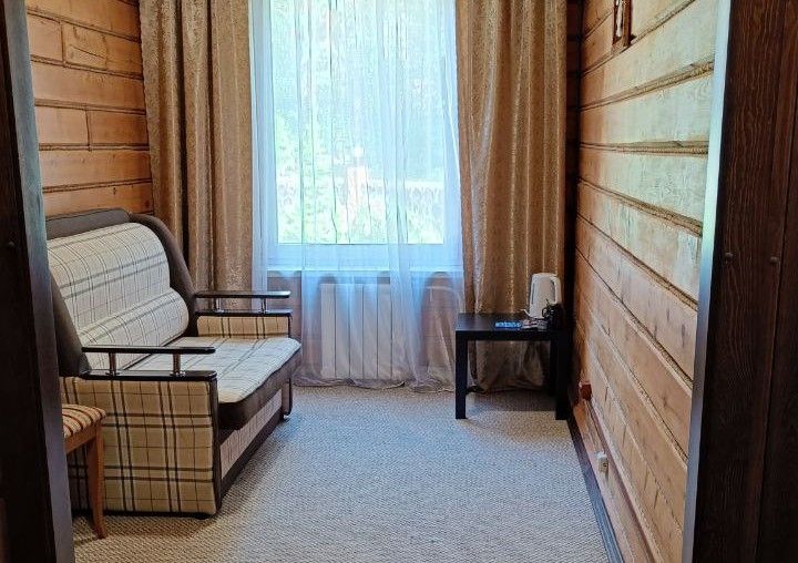 Люкс 3-местный 2-комнатный (№10)