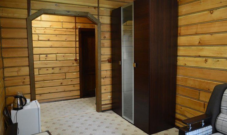 Люкс 3-местный 2-комнатный (№9, 11, 19)