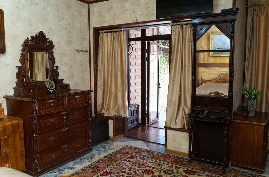 Люкс 4-местный (с камином)