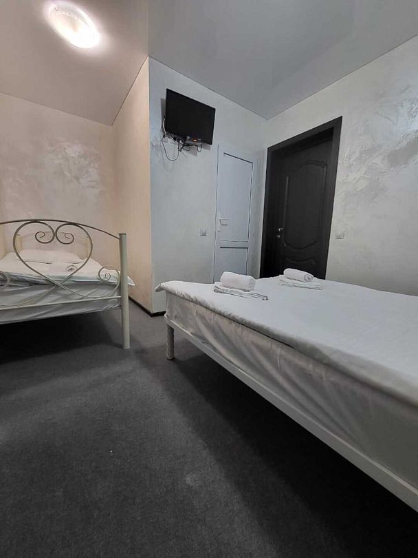 Стандартный 3-местный 1-комнатный (с балконом)