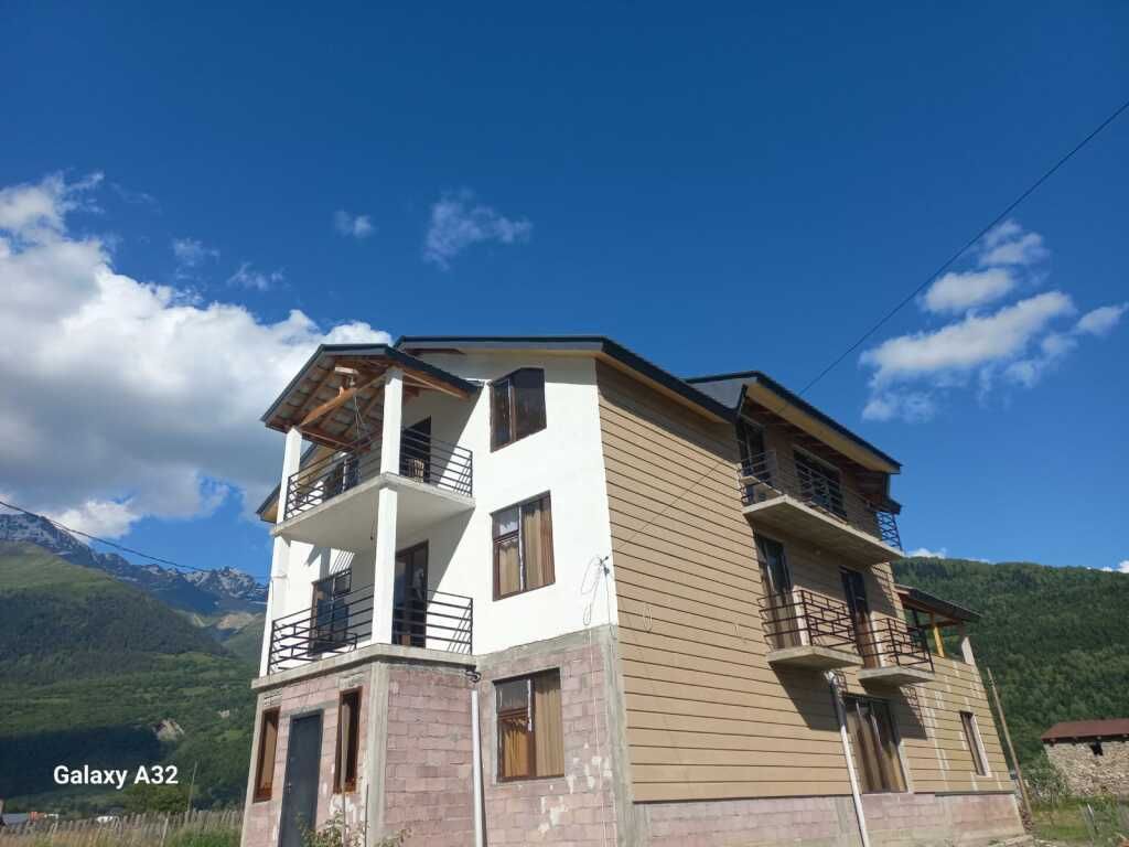 Гостевой дом Ninama, Местиа, Самегрело-Верхняя Сванетия