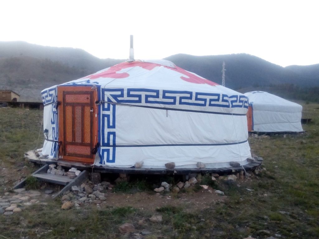 Глэмпинг Юрточное Кочевье Приют Волшебников, деревня Курма, Иркутская область