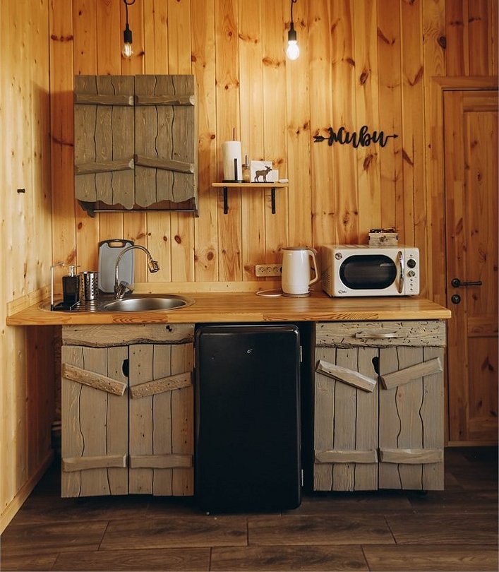 Бунгало 2-местный 2-комнатный №1 (На высоте)