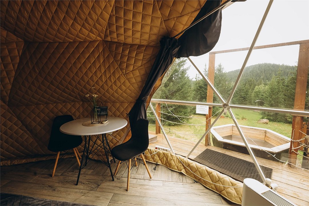 Шатер 2-местный №4 (Над ёлкой)