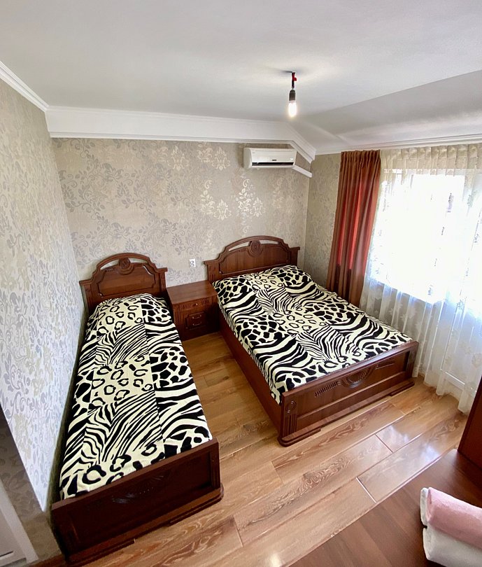 Полулюкс 3-местный (с балконом)