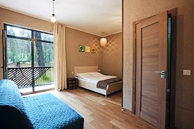 Двухместный номер Standard с балконом двуспальная кровать, Wood Park (ex. Shishka Hotel), Аскат