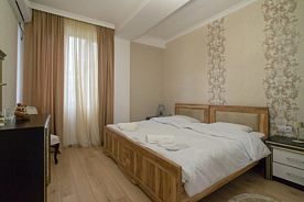 Двухместный номер Standard с балконом двуспальная кровать, Гостевой дом Andro House, Цхалтубо