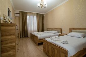 Семейный номер Deluxe с балконом, Гостевой дом Andro House, Цхалтубо