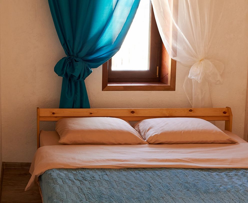 Барн 6-местный 2-комнатный