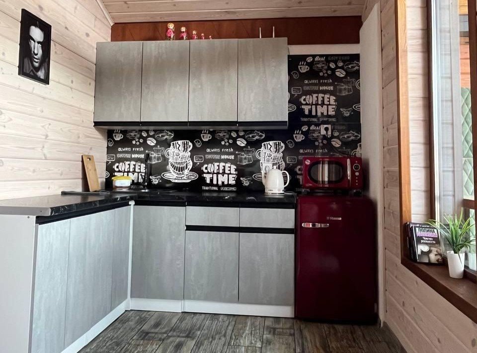 Барн 6-местный 2-комнатный