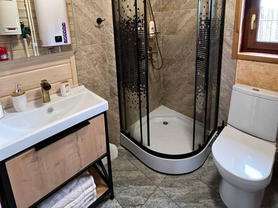 Барн 6-местный 2-комнатный