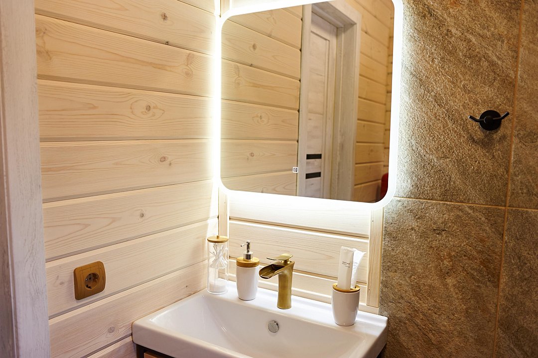 Барн 6-местный 2-комнатный