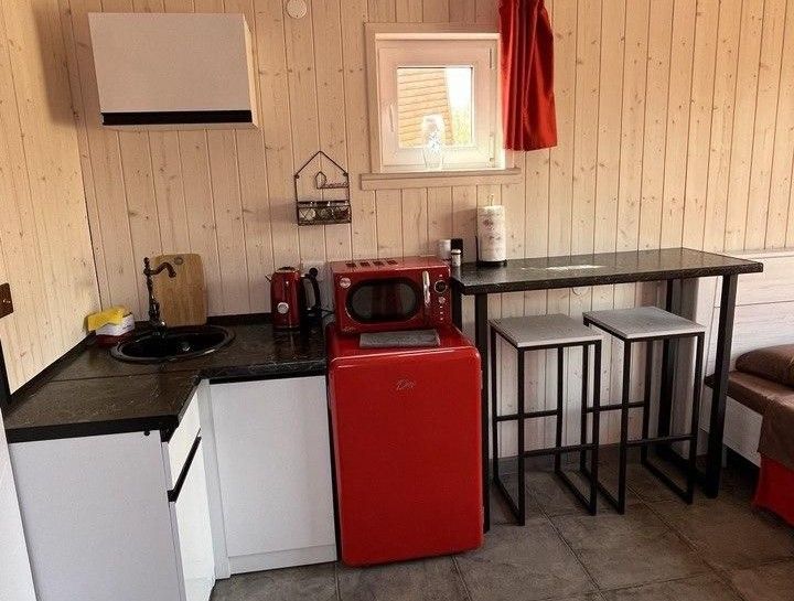 Домик 2-местный Красный