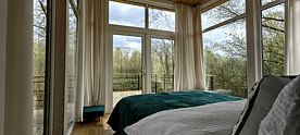 Villa с балконом и рядом с пляжем, Глэмпинг Дом на дереве, Переславль-Залесский