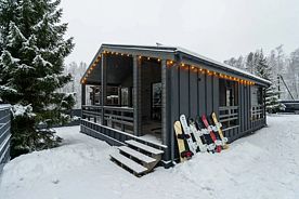 Четырёхместный коттедж с 2 комнатами с красивым видом из окна, База Отдыха The Datcha в Деревне Светлое, Светлое