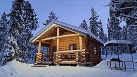 Бревенчатый дом, База отдыха Лапландская деревня, Магнетиты