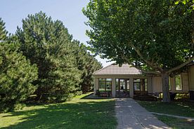 Коттедж с красивым видом из окна, Гостевой банный дом, село Растопуловка