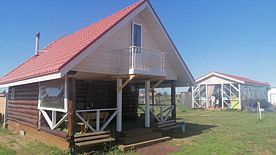 Шестиместный Дом With Bathhouse Дуплекс с балконом, Глэмпинг Космосфера, Ретлё