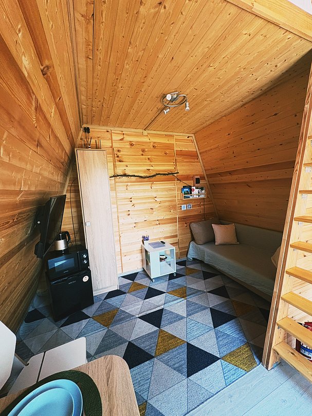 Домик 2-местный 1-комнатный (№1, с беседкой)