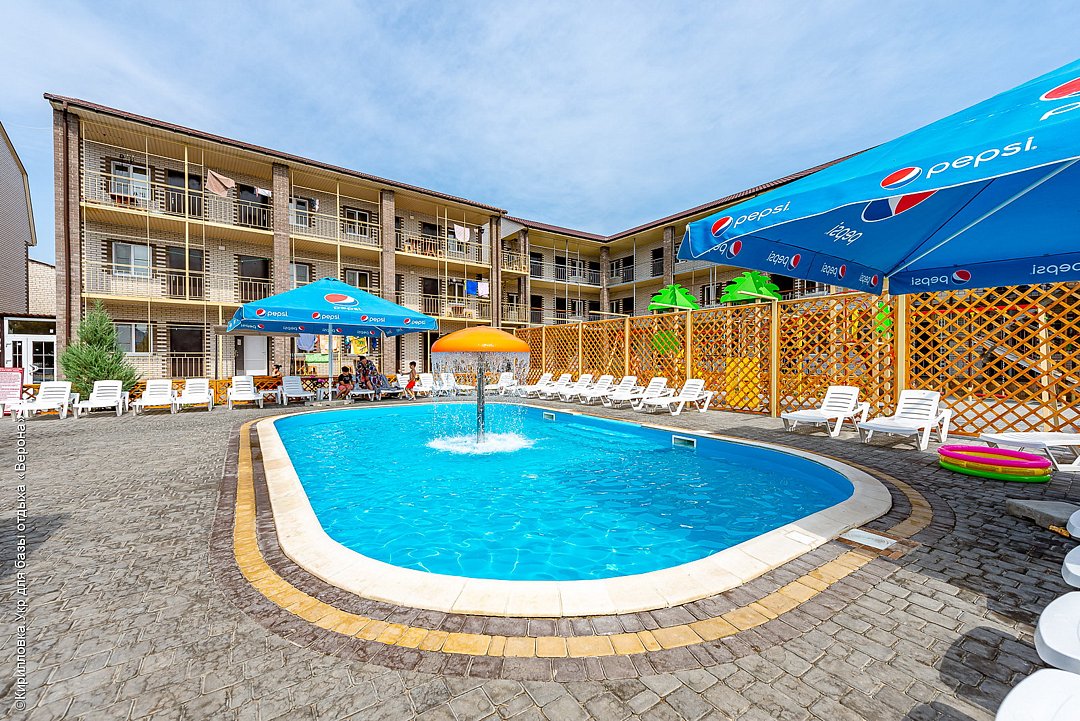 Бассейн | Верона, Запорожская область