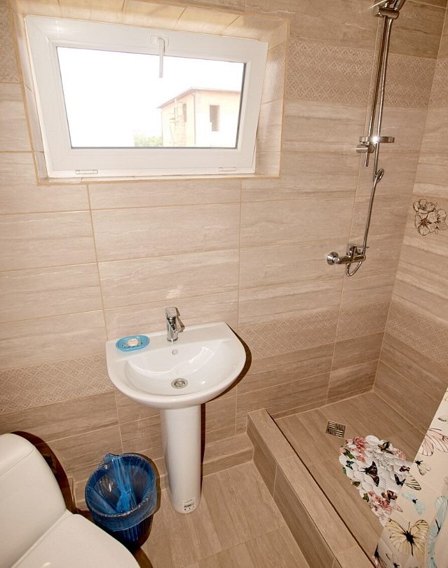 Люкс 3-местный 1-комнатный (с кухней и отоплением)