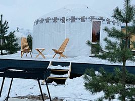 Двухместный номер Superior с видом на парк двуспальная кровать, Глэмпинг Бурятская юрта Алтын Сарай, Можайск