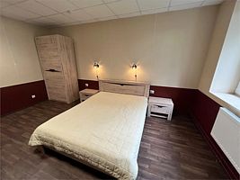 Двухместный номер Comfort № 24 с выходом на террасу двуспальная кровать, База отдыха Александровская, посёлок Мамонтовка
