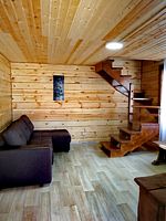 Двухместный семейный коттедж двуспальная кровать, База отдыха TRAVA, Бирюзовая Катунь