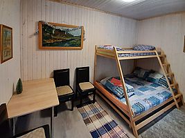 Трёхместный номер Economy двухъярусная кровать и односпальная кровать, Кемпинг GreenWood, Добрянский район