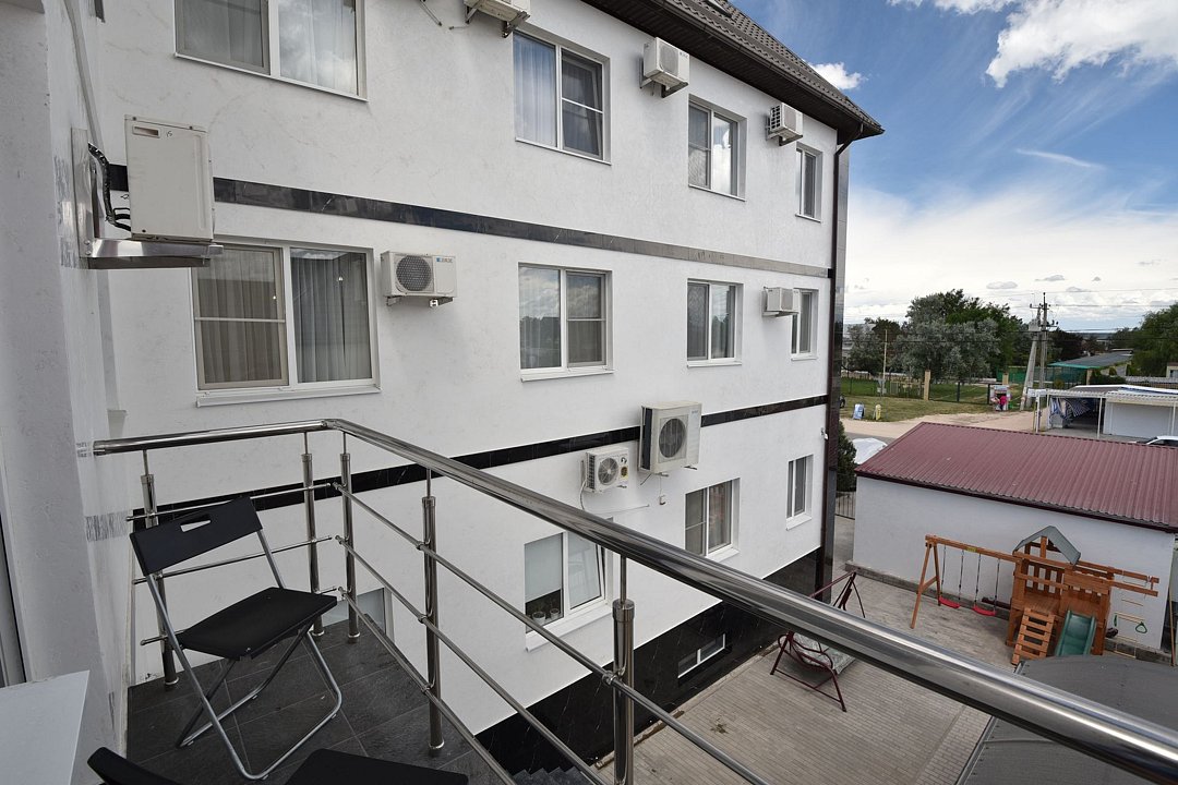 Делюкс 2-местный 2-комнатный (c балконом)