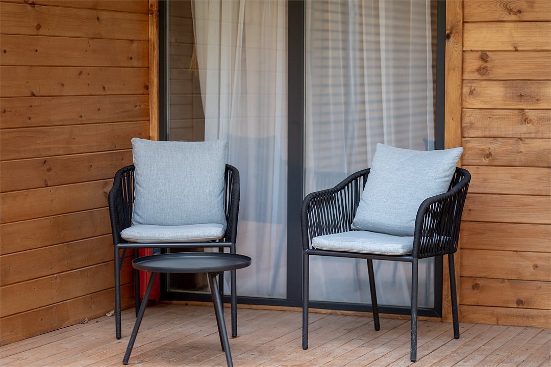 Коттедж 4-местный 2-комнатный (вид на лес)