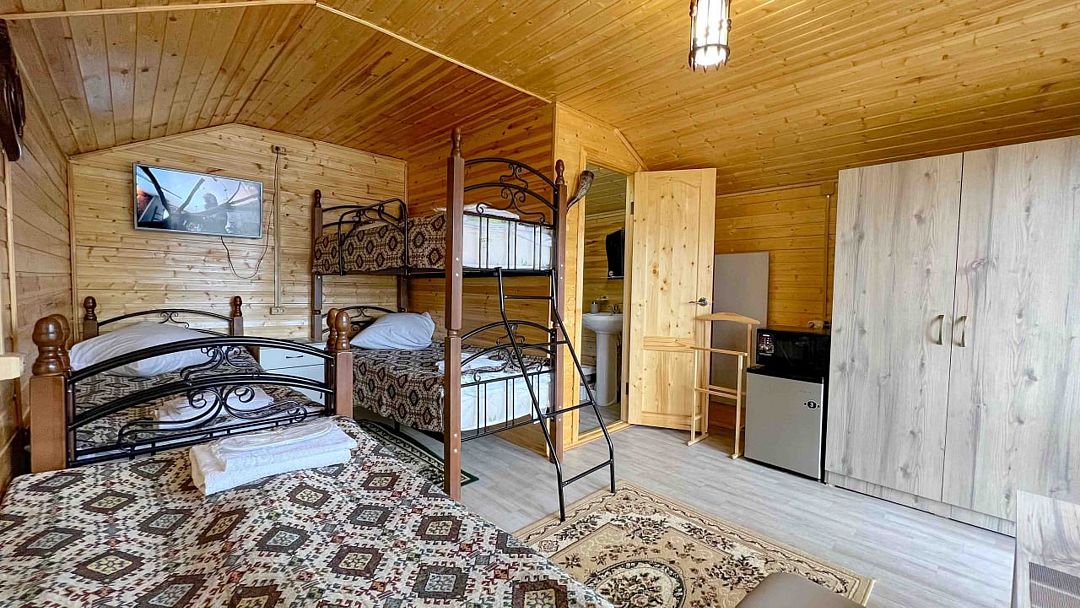 Дом 4-местный 1-комнатный (с террасой)