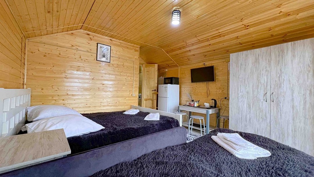 Дом 5-местный 2-комнатный (с террасой)