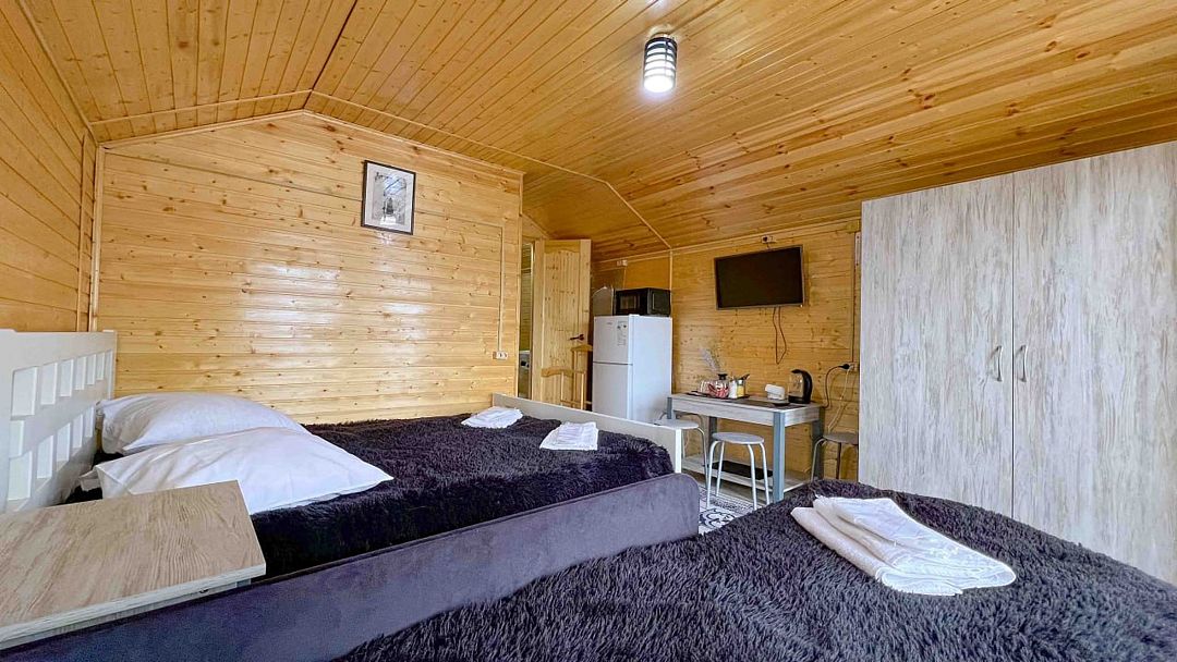 Дом 5-местный 2-комнатный (с террасой)